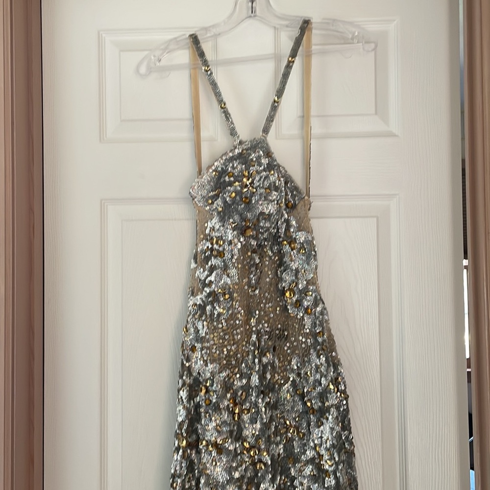 JOVANI FITTED EMBELLISHED EVENING GOWN - Picture 4 of 11